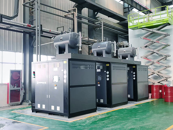 鋰電混合模溫機(jī)溫度精準(zhǔn)控制，助力電池行業(yè)邁向新高度
